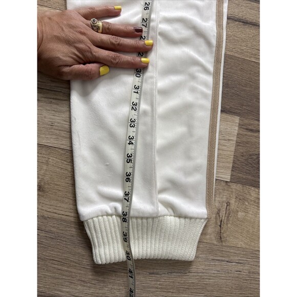 adidas Originals  Track  Pants Wonder White Sz L WMN Velvet Jogger new - Picture 9 of 15